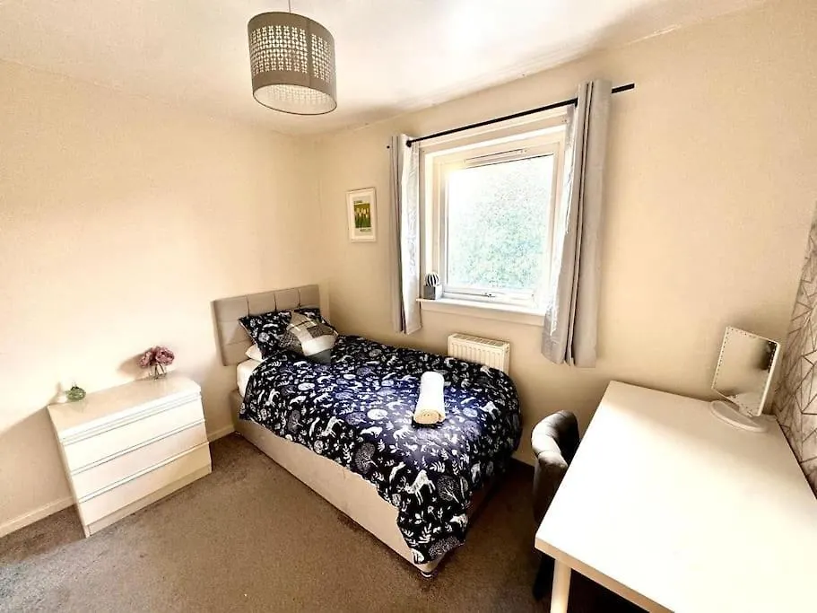 Three Bedroom House Edinburgh