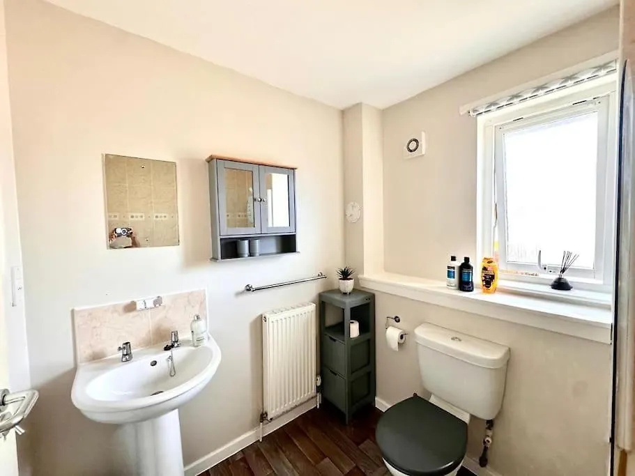 Three Bedroom House Edinburgh